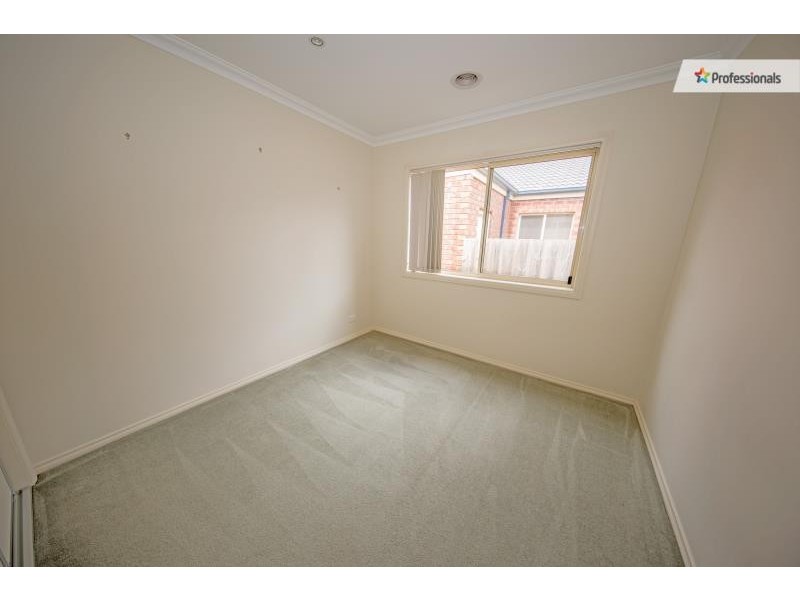 71 Caitlyn Drive, Melton West VIC 3337