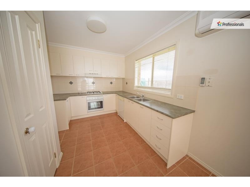 71 Caitlyn Drive, Melton West VIC 3337