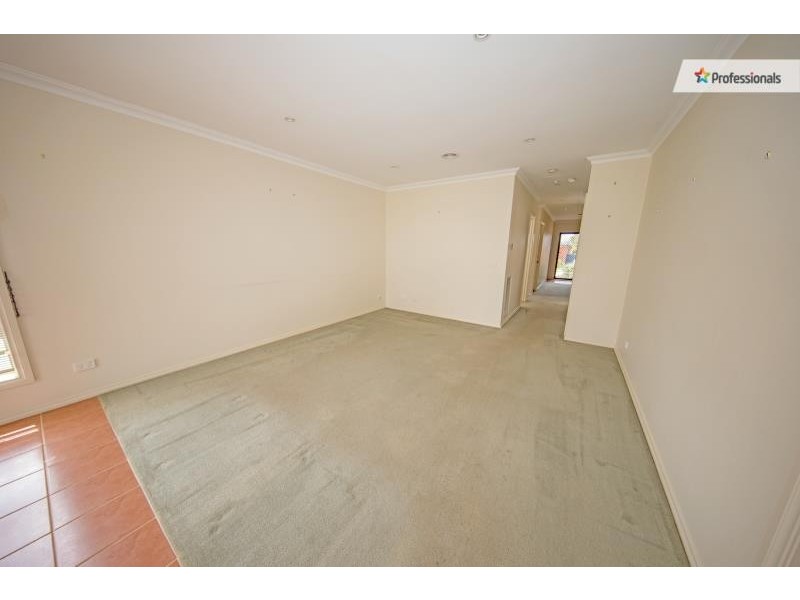 71 Caitlyn Drive, Melton West VIC 3337