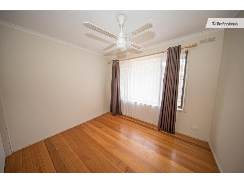 43 Mitchell Road, Melton South VIC 3338