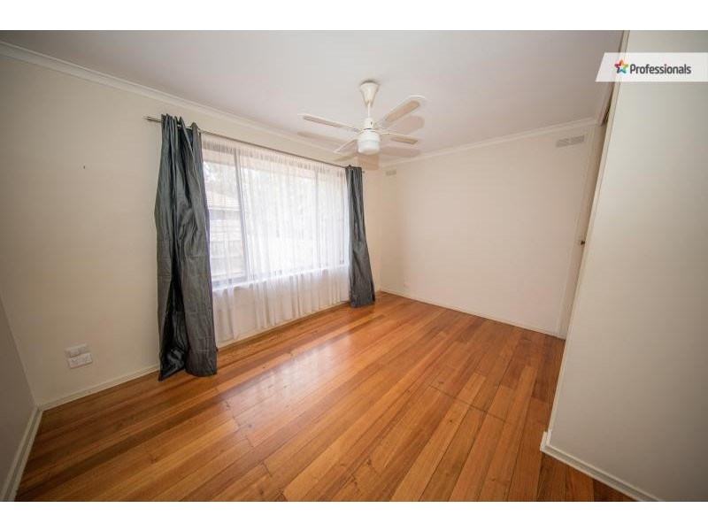 43 Mitchell Road, Melton South VIC 3338