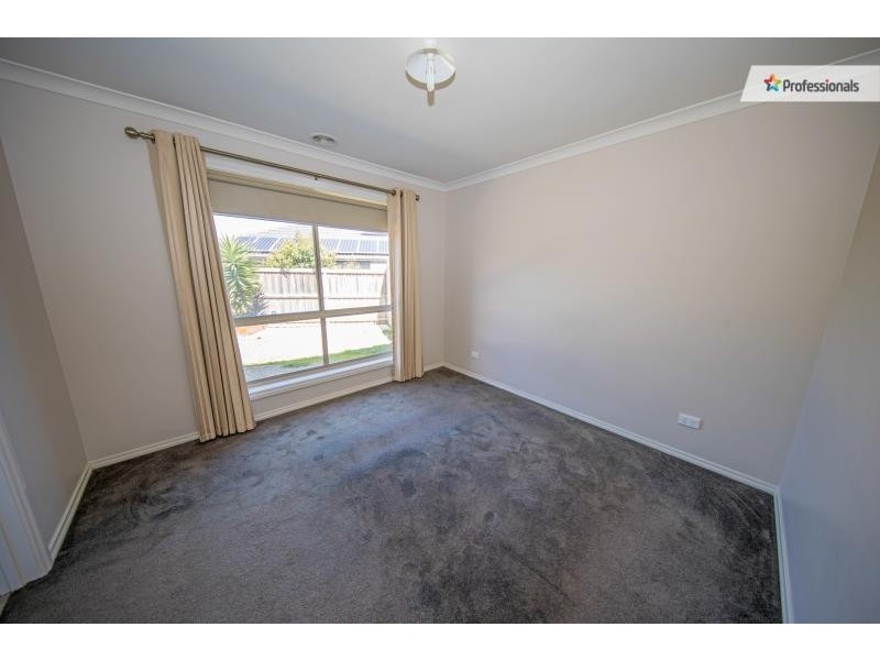 15 Casuarina Court, Melton West VIC 3337