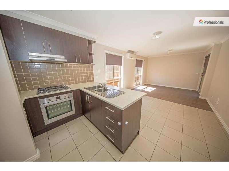 15 Casuarina Court, Melton West VIC 3337