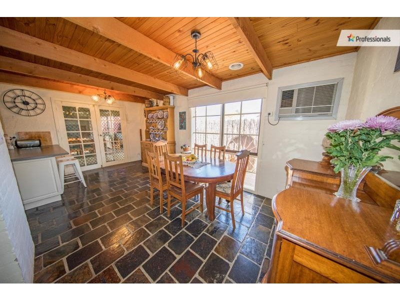 41 Blamey Drive, Melton South VIC 3338