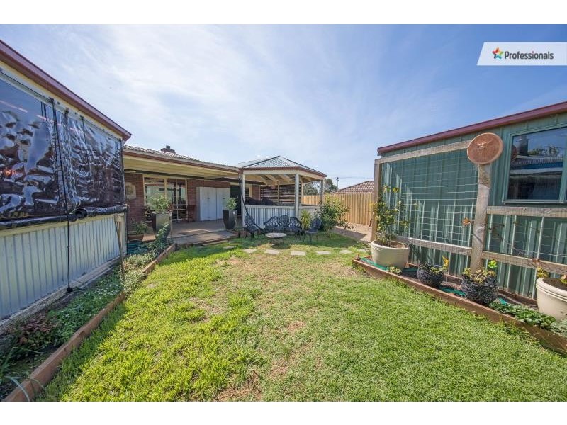 41 Blamey Drive, Melton South VIC 3338