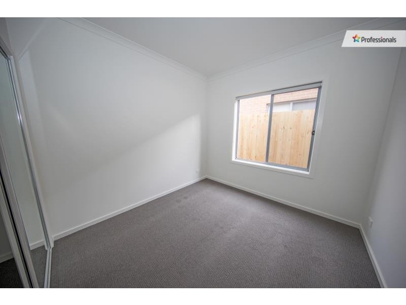 3/13 Christina Crescent, Kurunjang VIC 3337