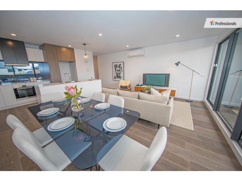 206/184 The Esplanade, Caroline Springs VIC 3023