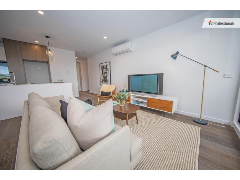 206/184 The Esplanade, Caroline Springs VIC 3023