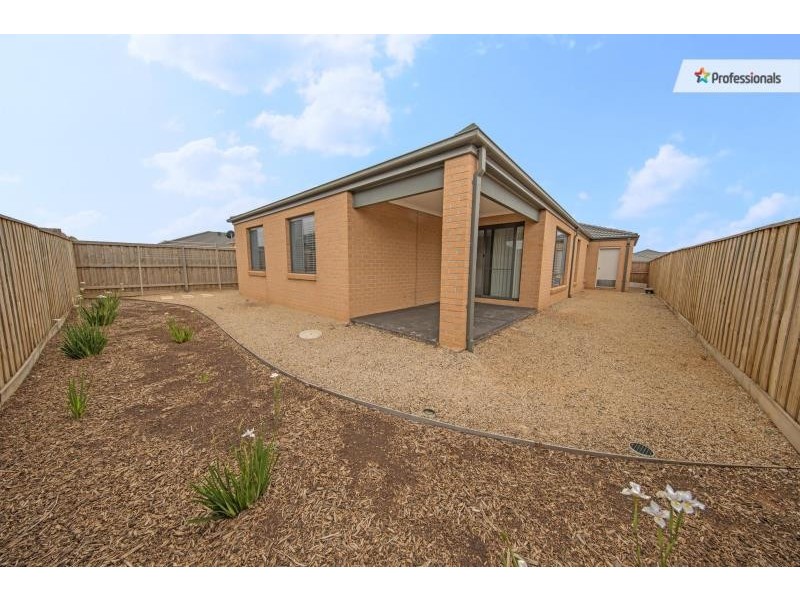 70 James Melrose Drive, Brookfield VIC 3338