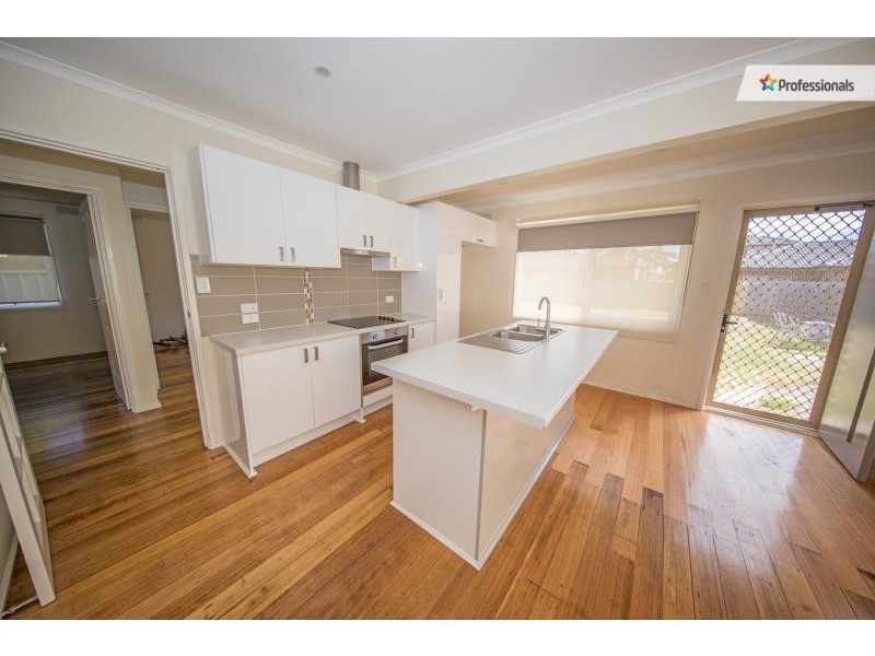 22 Brennan Street, Melton South VIC 3338