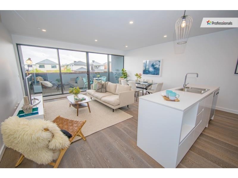 103/184 The Esplanade, Caroline Springs VIC 3023