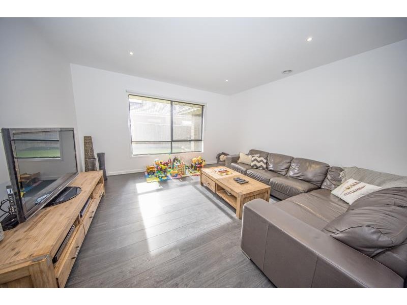 7 Rushworth Avenue, Eynesbury VIC 3338