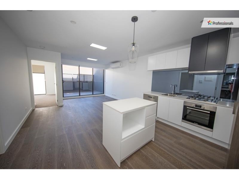 102/184 The Esplanade, Caroline Springs VIC 3023