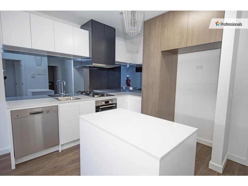 102/184 The Esplanade, Caroline Springs VIC 3023