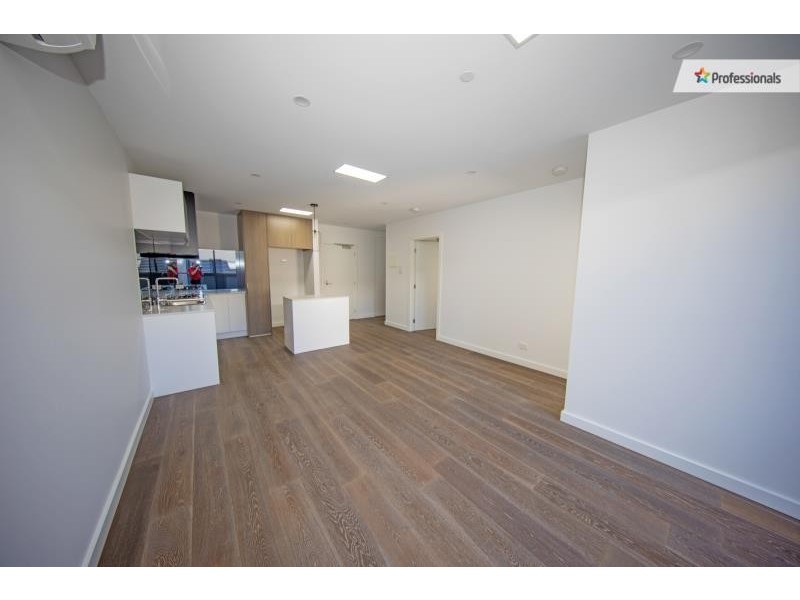 102/184 The Esplanade, Caroline Springs VIC 3023