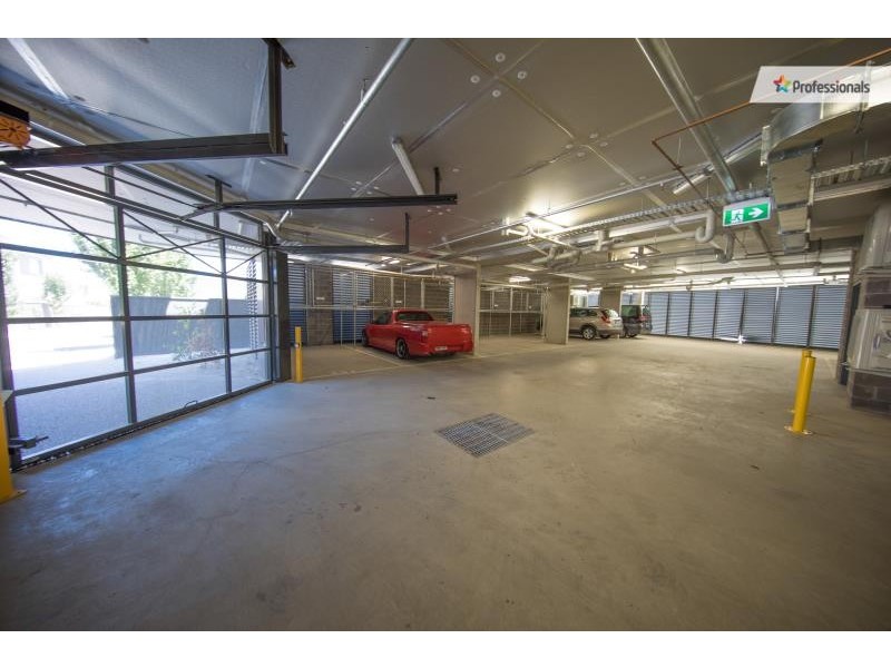 102/184 The Esplanade, Caroline Springs VIC 3023