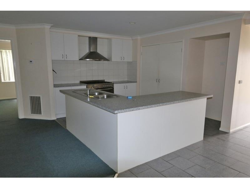 23 Sirius Way, Melton VIC 3337