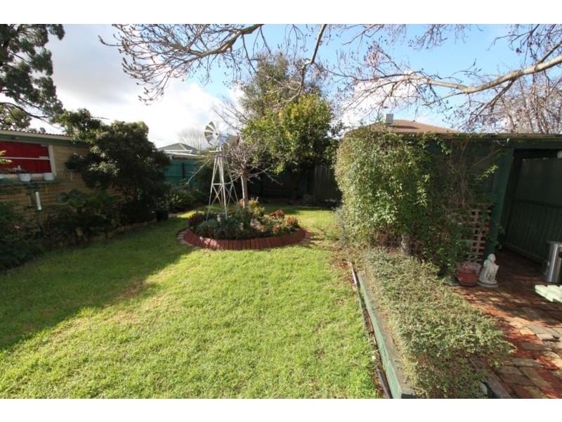 98 Exford Road, Melton South VIC 3338