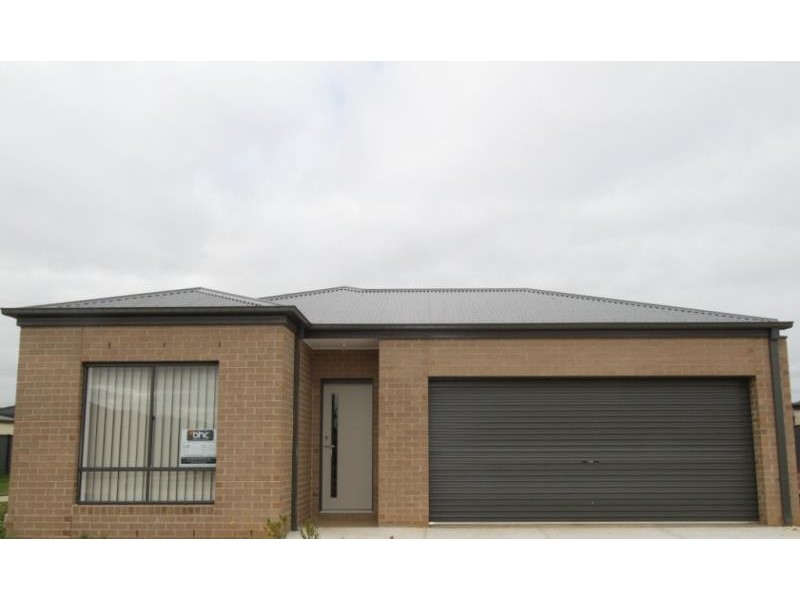 21 Silverleaf Drive, Melton VIC 3337