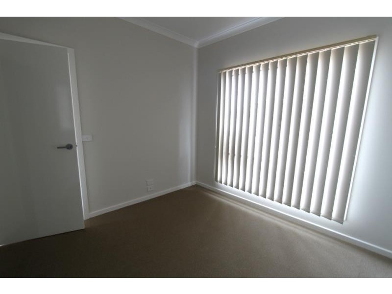 21 Silverleaf Drive, Melton VIC 3337