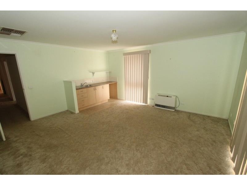 26 Lachlan Road, Melton South VIC 3338