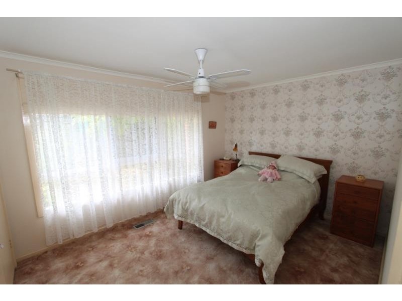 8 Mason Court, Melton VIC 3337