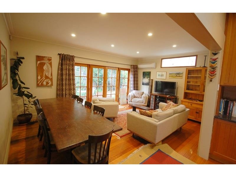 8 Law Street, Launceston TAS 7250