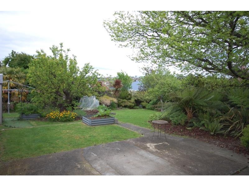 12 Pyenna Avenue, Kings Meadows TAS 7249