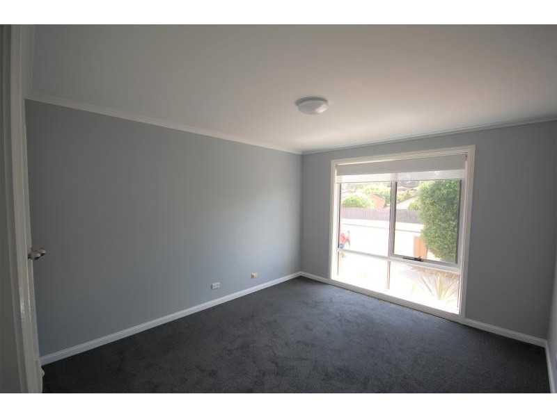 2/2 Oaktree Road, Youngtown TAS 7249