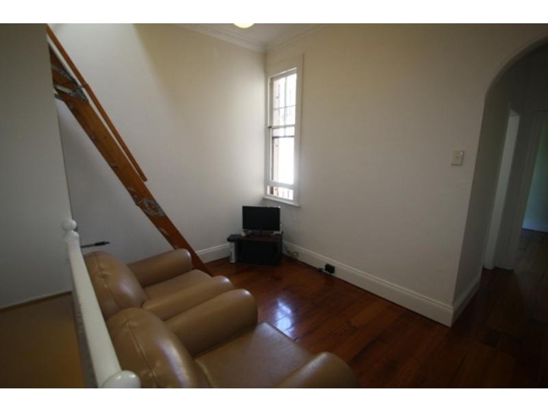 8 Thomas Street, Darlington NSW 2008