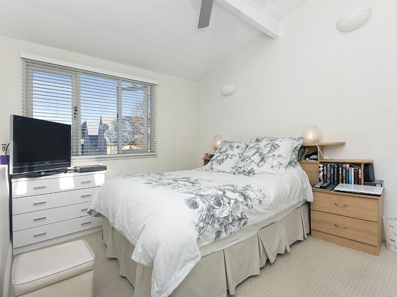 13 Ada Street, Erskineville NSW 2043