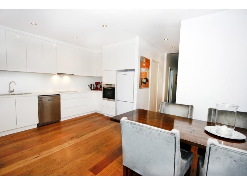 48 Kingsclear Road, Alexandria NSW 2015