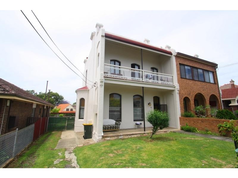 2/86 Lucas Road, Burwood NSW 2134