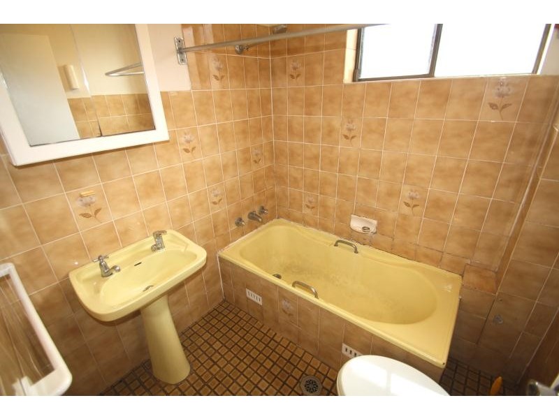 2/88 Lucas Road, Burwood NSW 2134