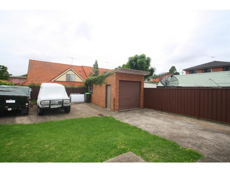 2/88 Lucas Road, Burwood NSW 2134