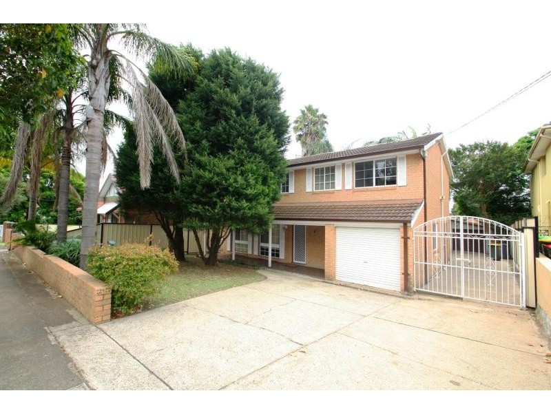 32 Elizabeth Street, Campsie NSW 2194