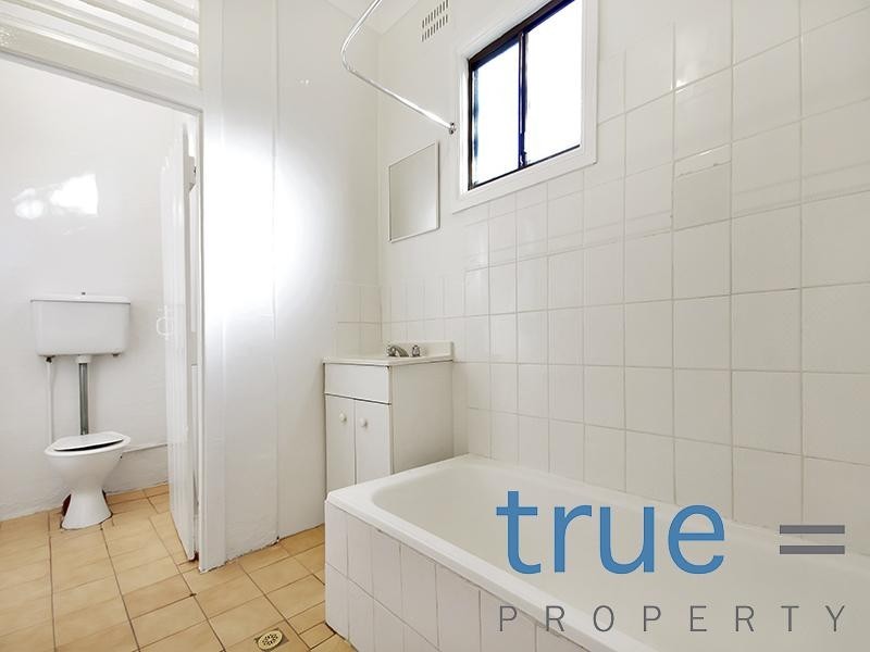 33 Malcolm Street, Erskineville NSW 2043