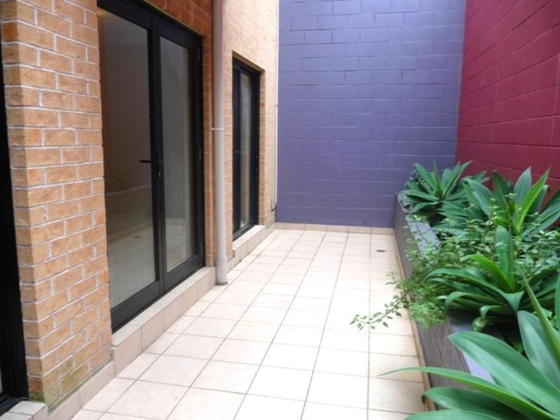 2/29 Renwick Street, Redfern NSW 2016