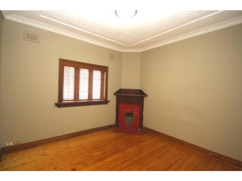 19 Godfrey Street, Banksia NSW 2216