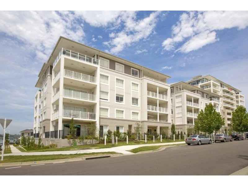 32/1 Juniper Drive, Breakfast Point NSW 2137