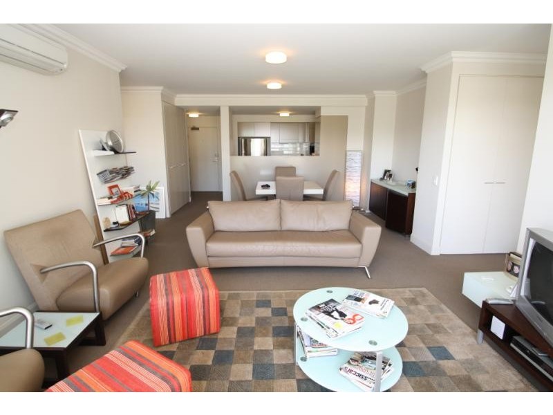 32/1 Juniper Drive, Breakfast Point NSW 2137