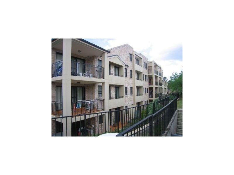 12 Murray Street, Northmead NSW 2152