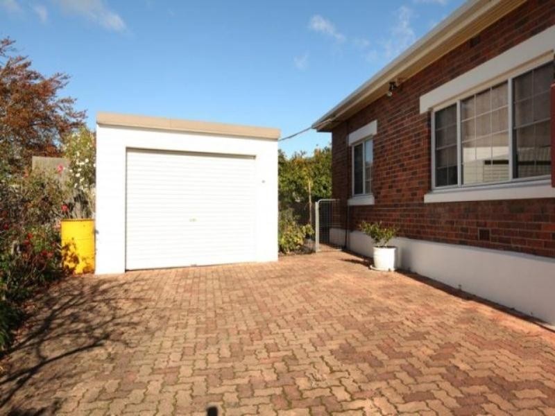 Newstead TAS 7250