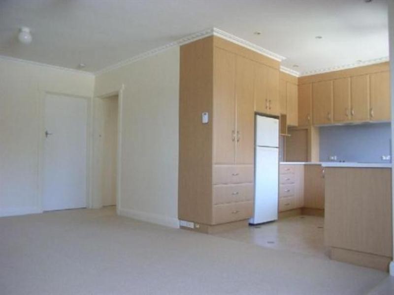 Newstead TAS 7250