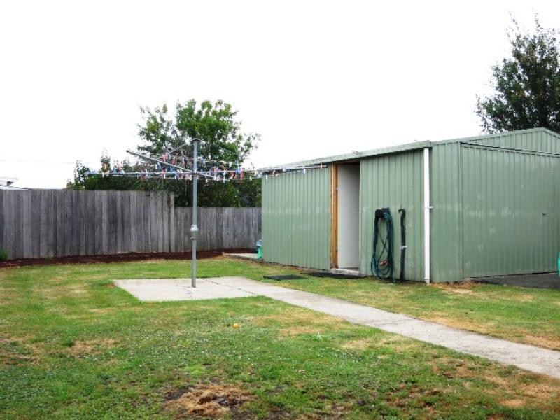 Newstead TAS 7250