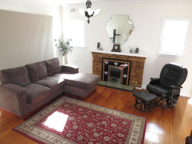 Newstead TAS 7250
