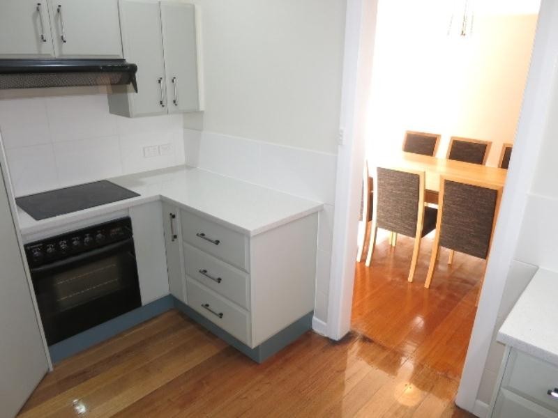 Newstead TAS 7250