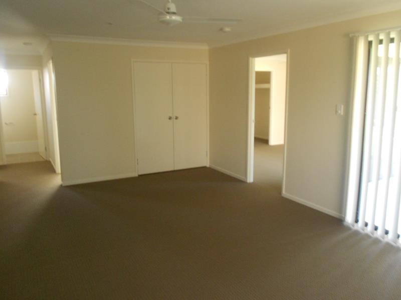 11 TAWNEY ST, Lowood QLD 4311