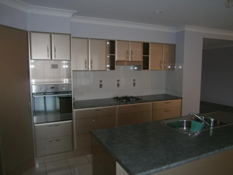 Kensington Grove QLD 4341