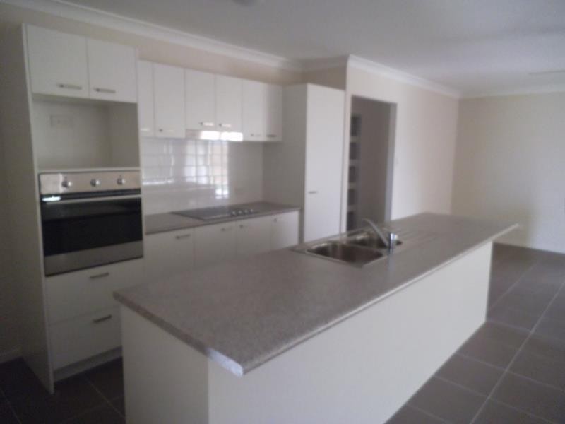 29 Williams Street, Lowood QLD 4311